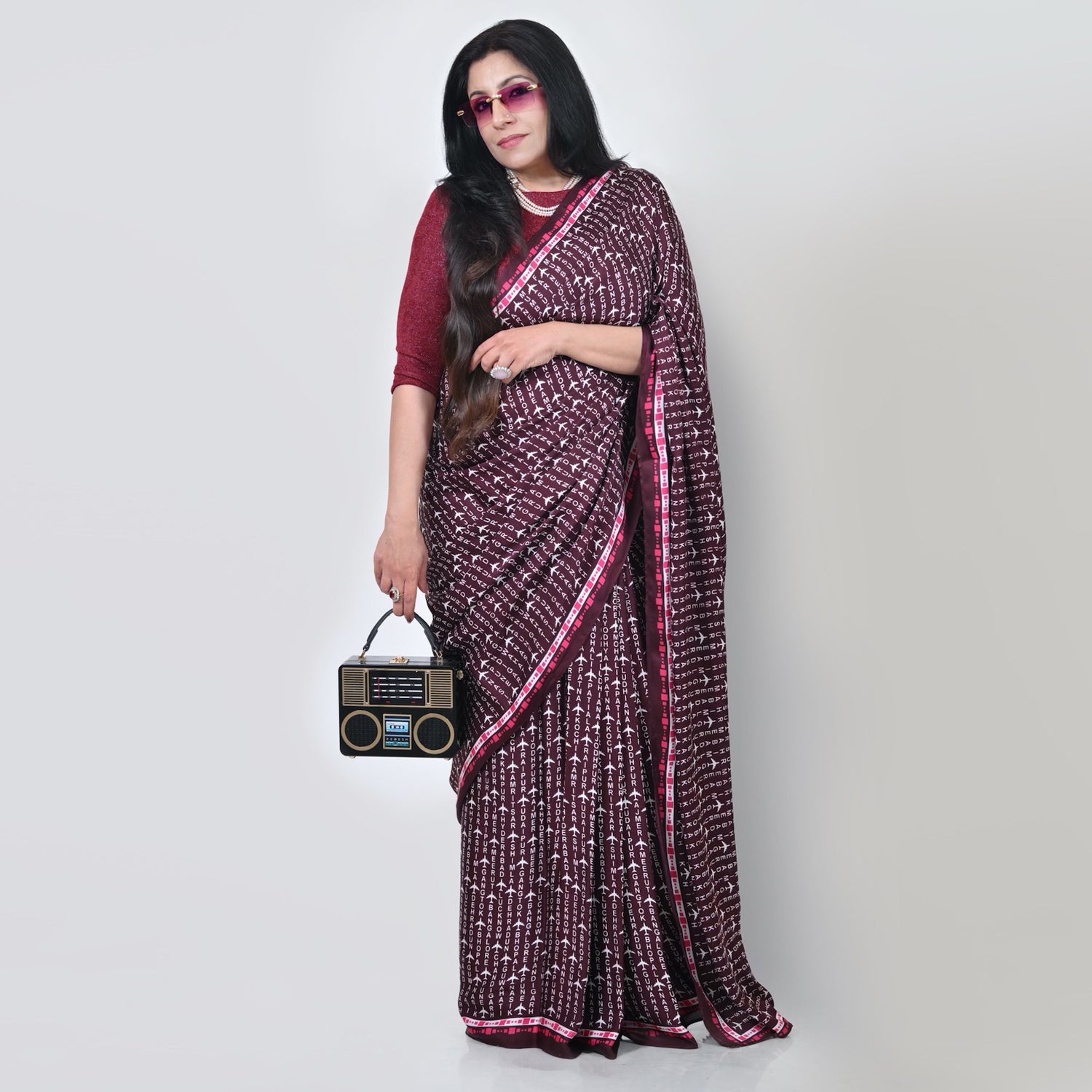 Saree Jute Beige Dengan Mutiara