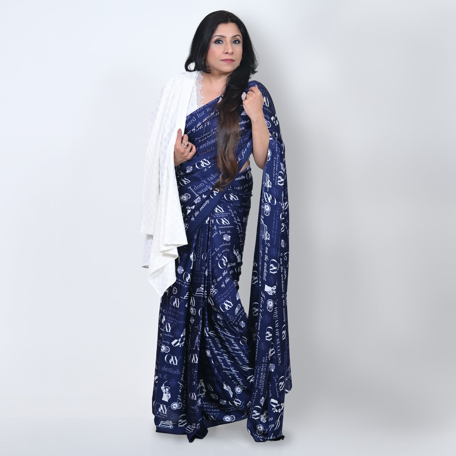 Saree Jute Beige Dengan Mutiara