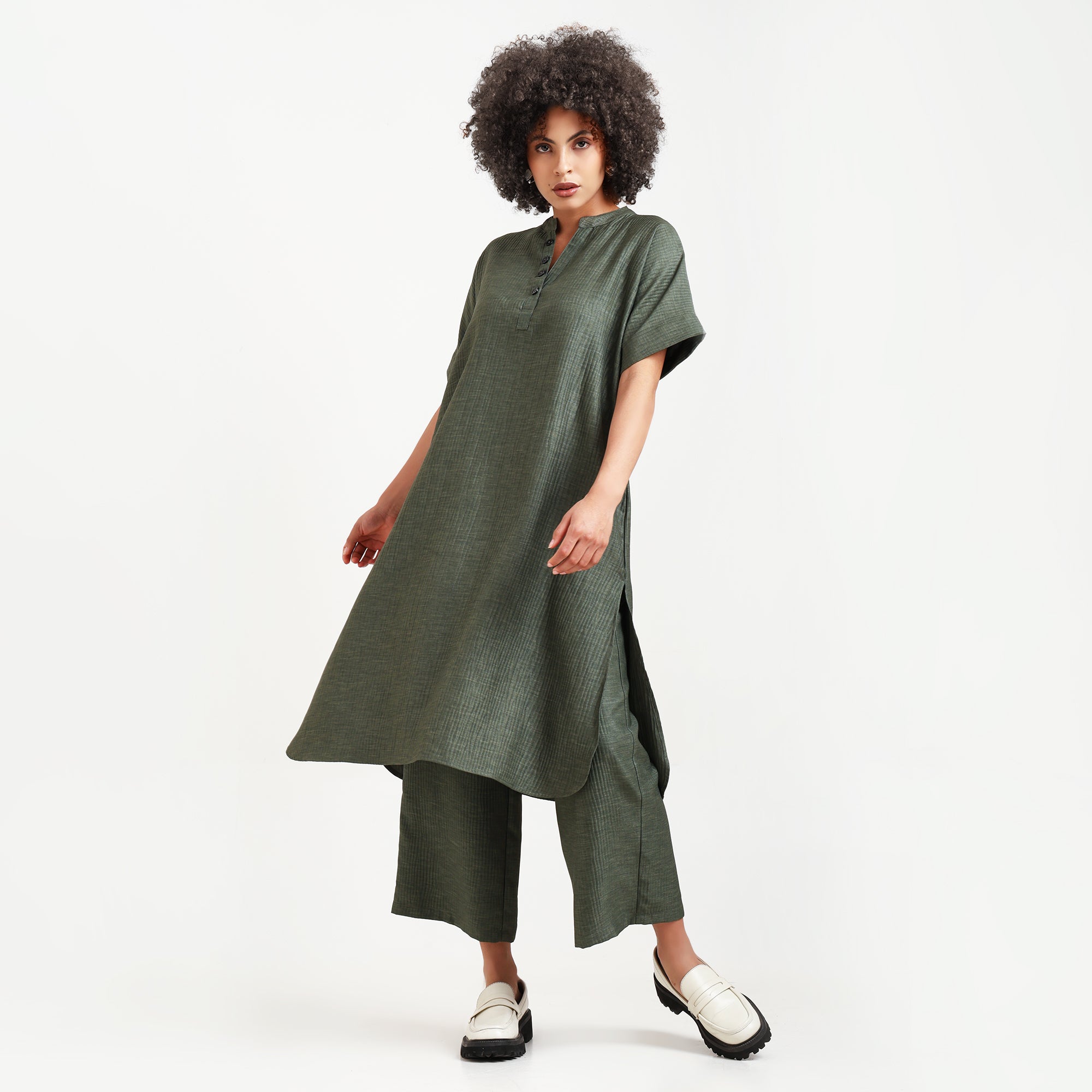 Olive Green Textured Line Kurta With Pocket