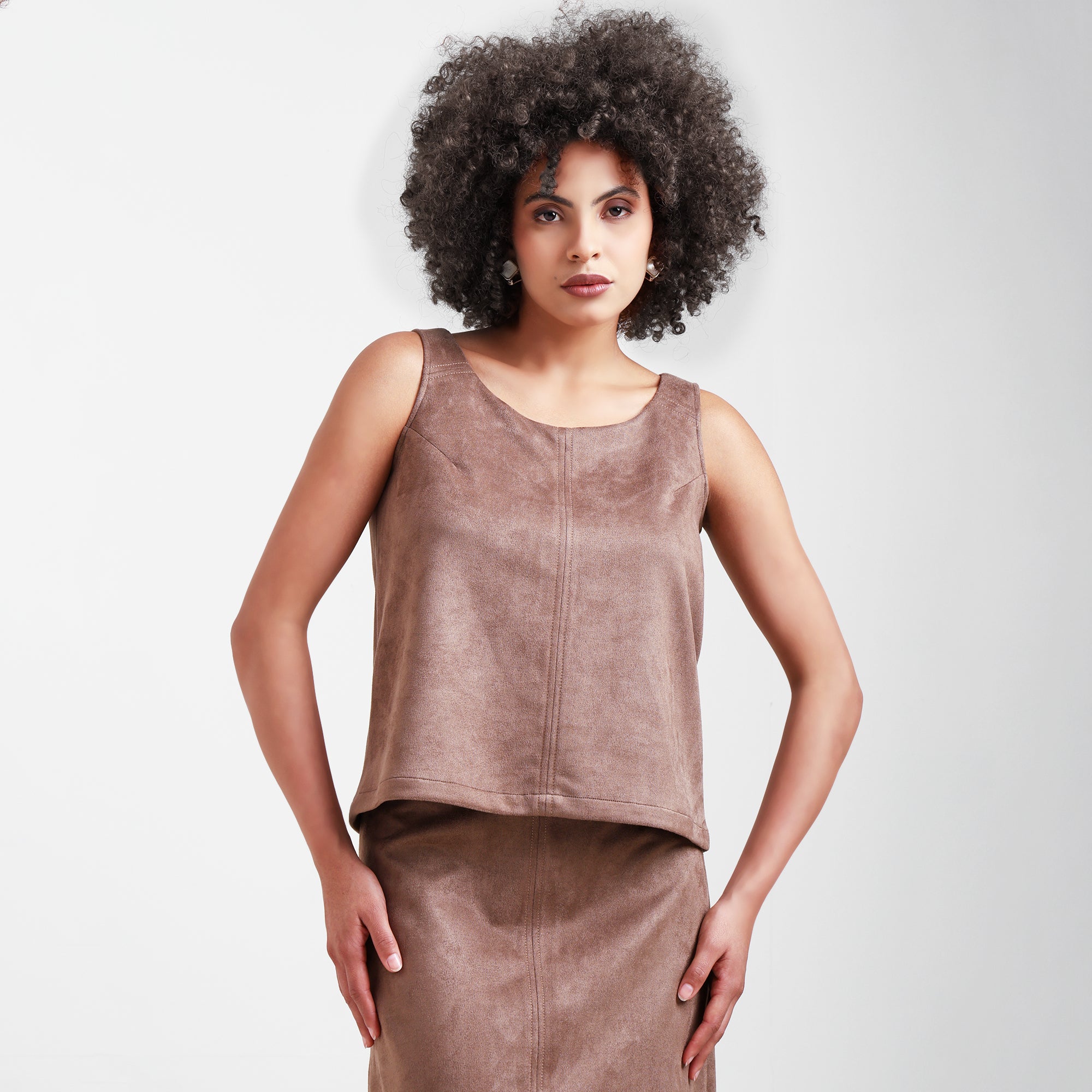 Brown Sleevless Suede Top With Shoulder Top Stitch
