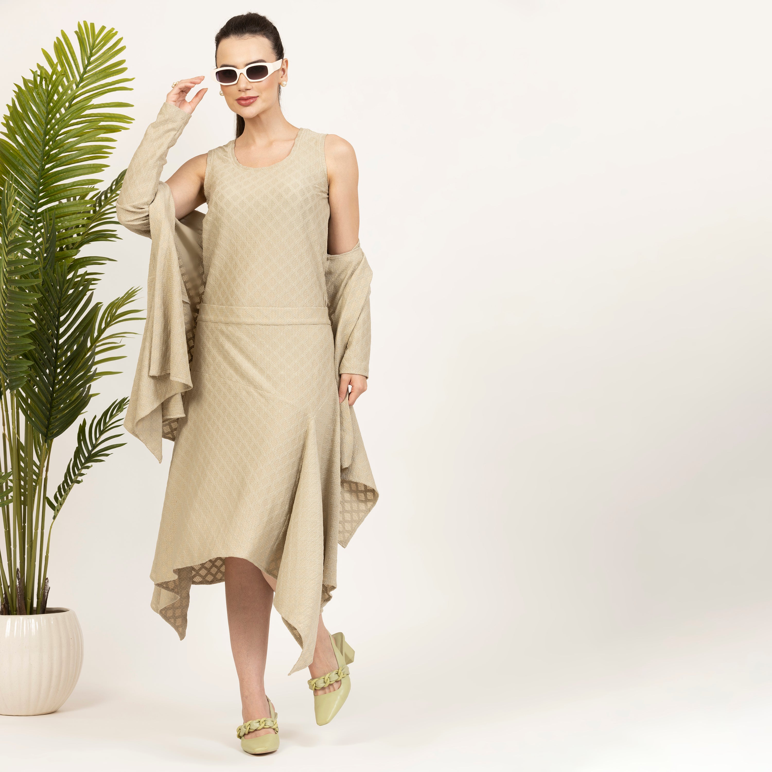 Beige Diamond Textured Sleeveless Top