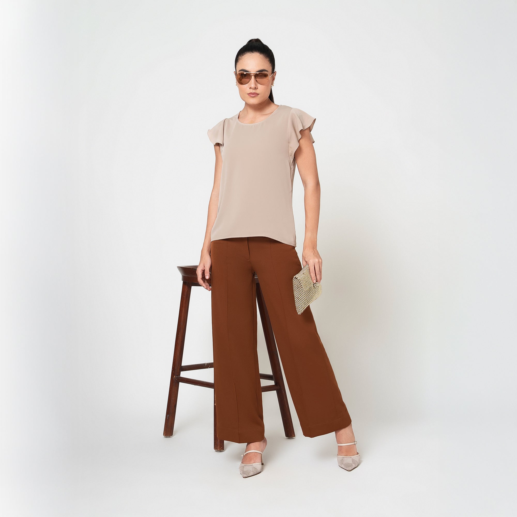 Saree Jute Beige Dengan Mutiara