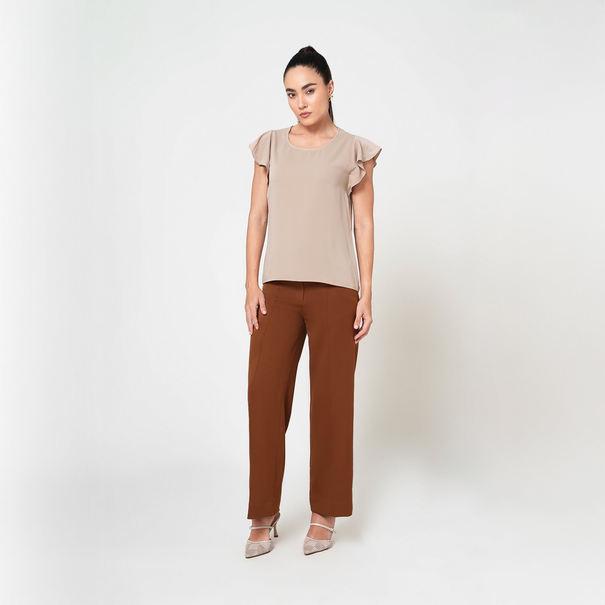 Saree Jute Beige Dengan Mutiara