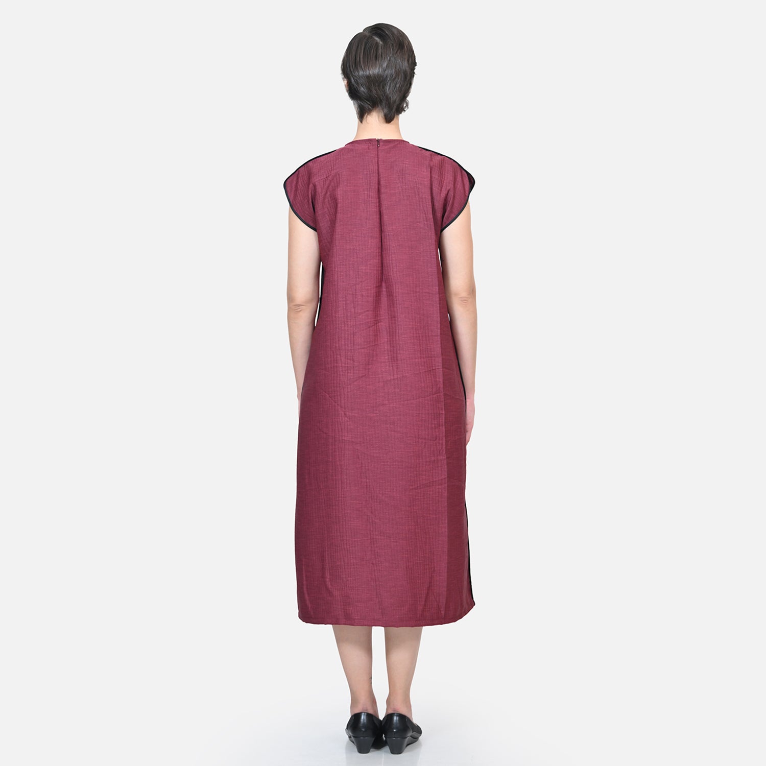 Wine Texture Line Dress With Piping At Shoulder