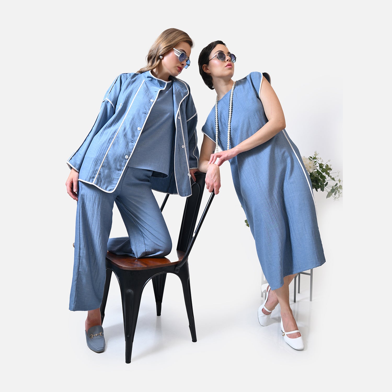 Blue Texture Line Jacket With White Piping