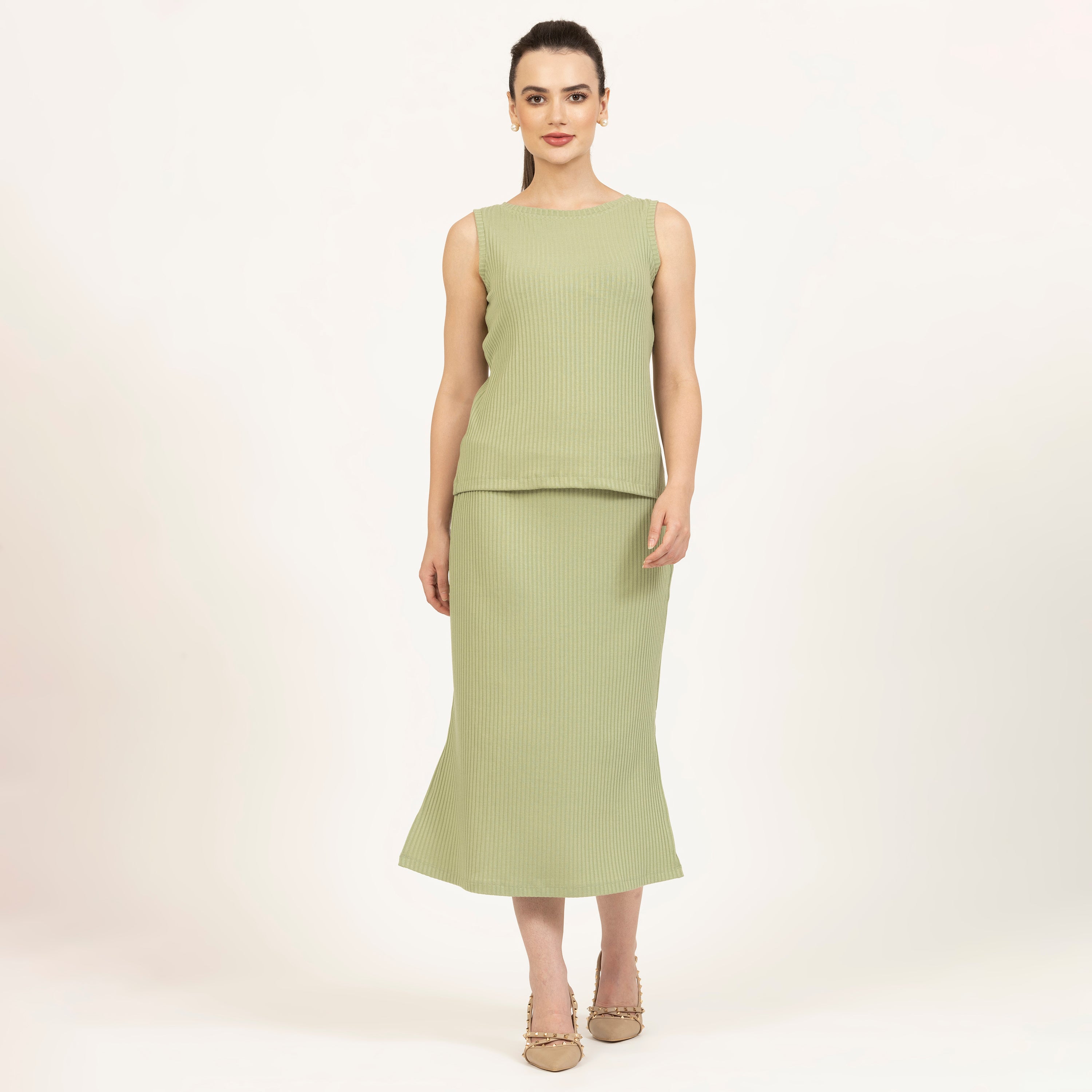 Green Ribbed Slit Skirt,
skirt design, slit skirt, long skirt,
latest skirt design,
skirt dress for girls, green colour skirt, green skirt