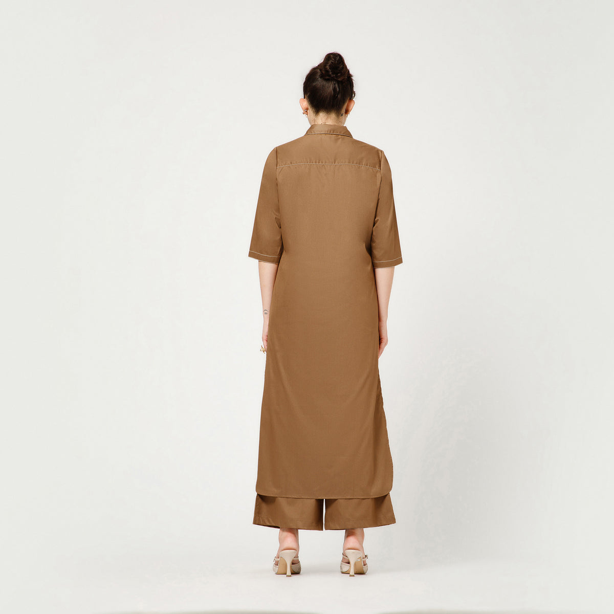Brown Cotton Blend Kurta With Contrast Thread With Pocket