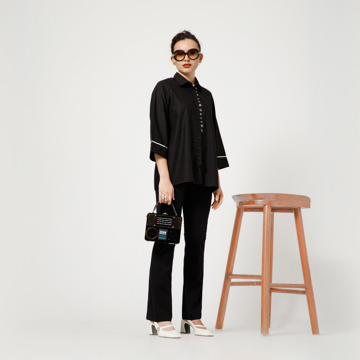 Black Oversize Shirt With Quotation Embroidery