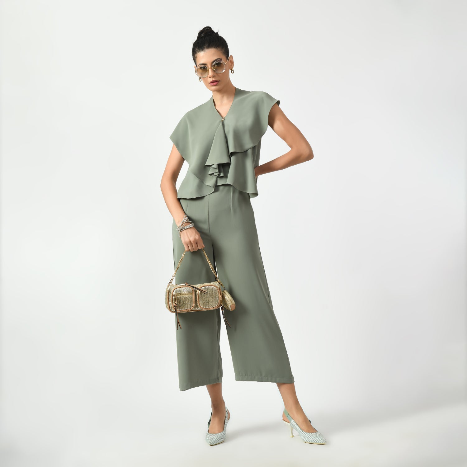 Jumpsuit Hijau Berhabuk