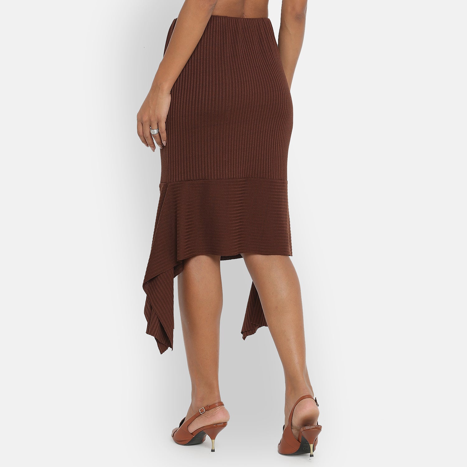 กระโปรงทรงจีบสีน้ำตาล