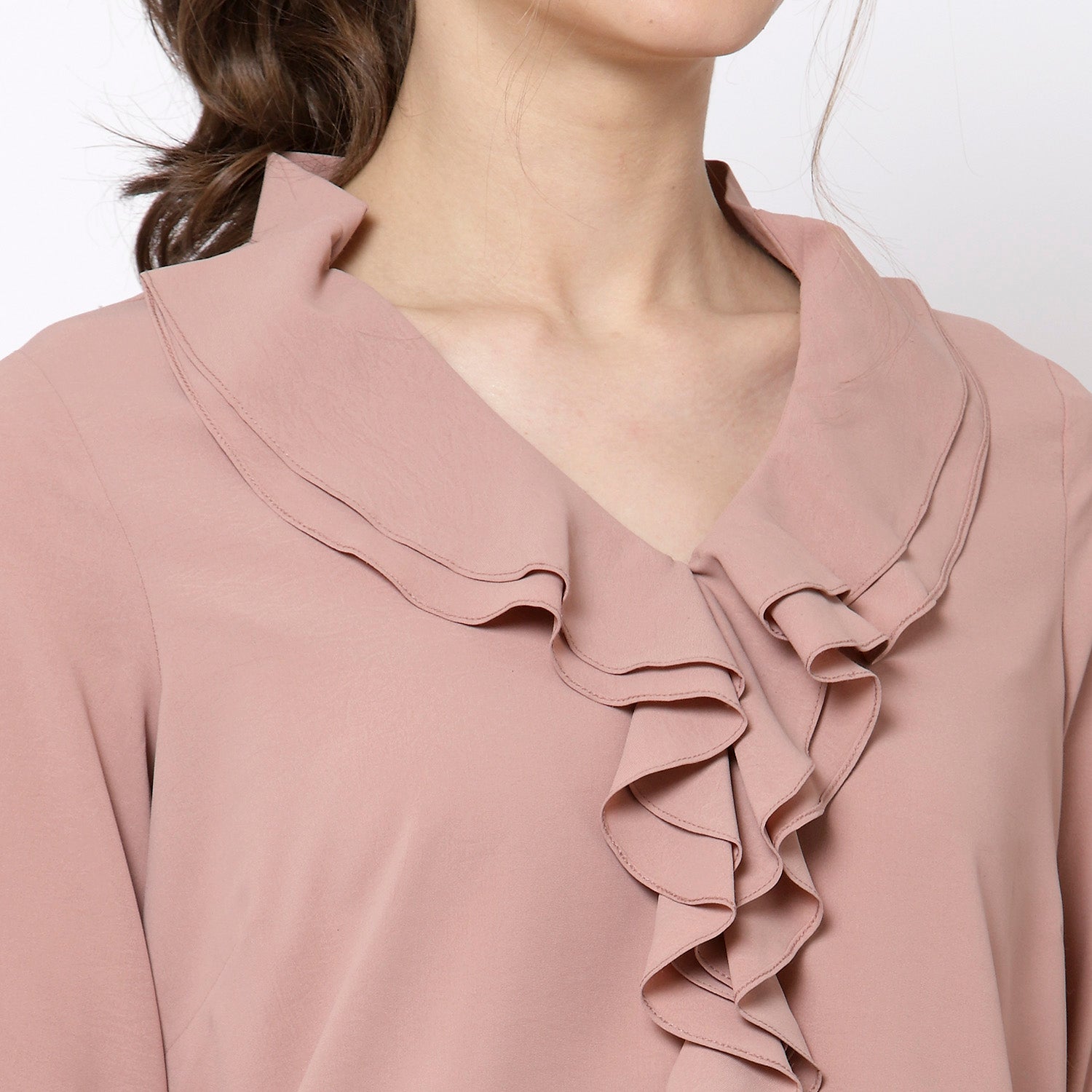 Top Peach Dengan Kolar Frill