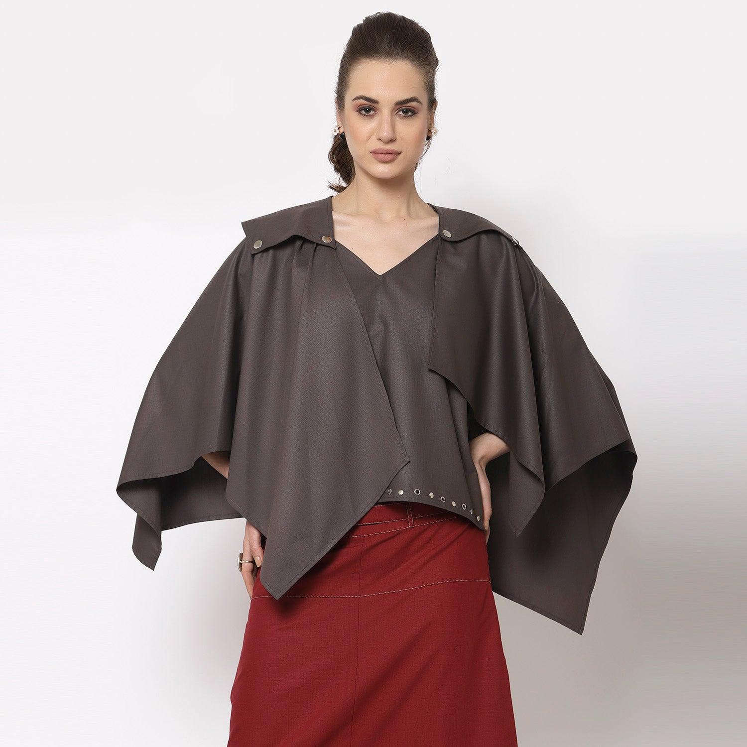 Jaket Cape Asimetri Kelabu