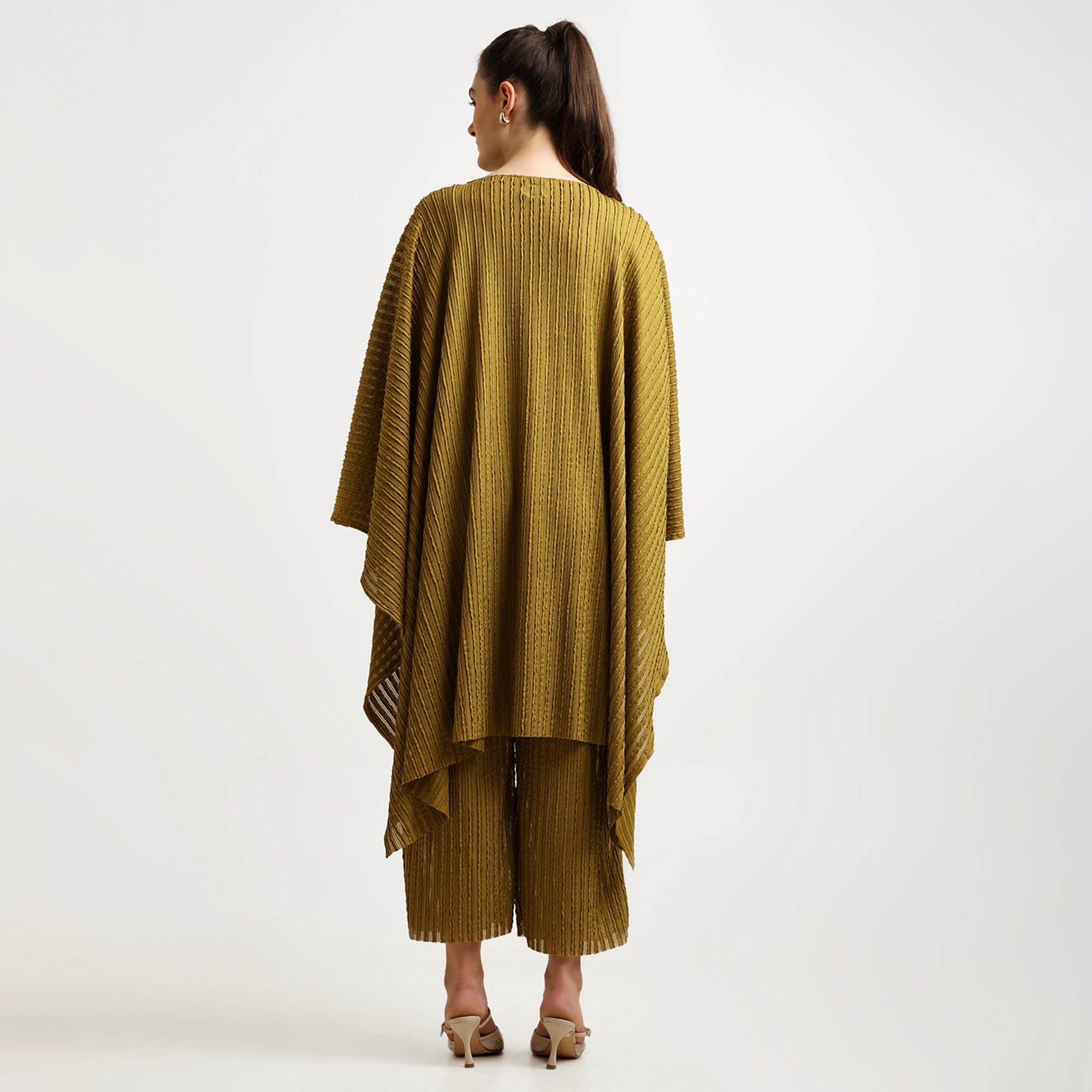 Green Lycra Textured Cape