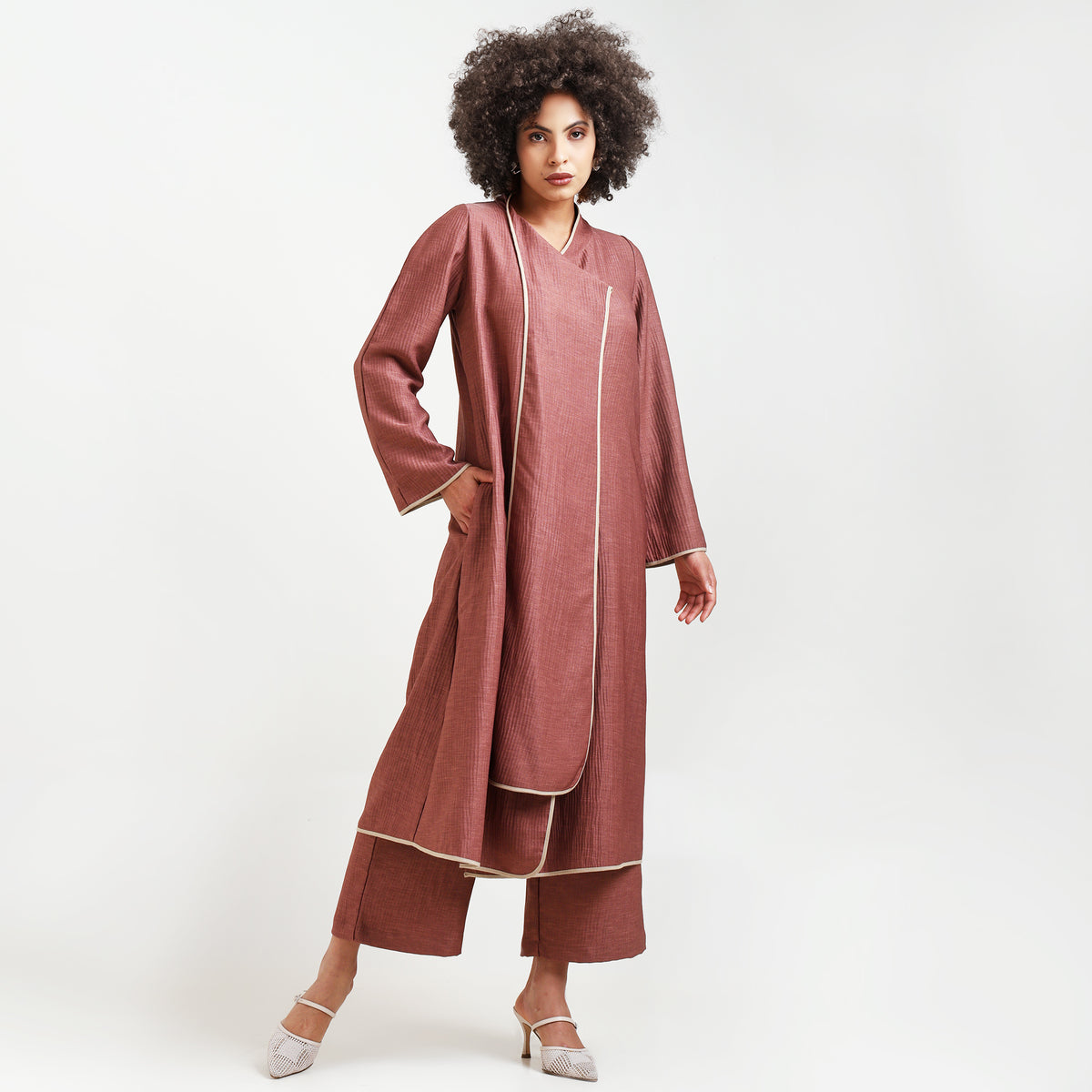 Peach Textured Overlap Kurta With Beige Piping