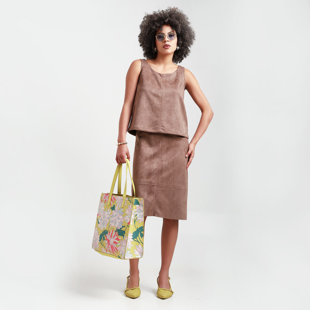 Brown Sleevless Suede Top With Shoulder Top Stitch
