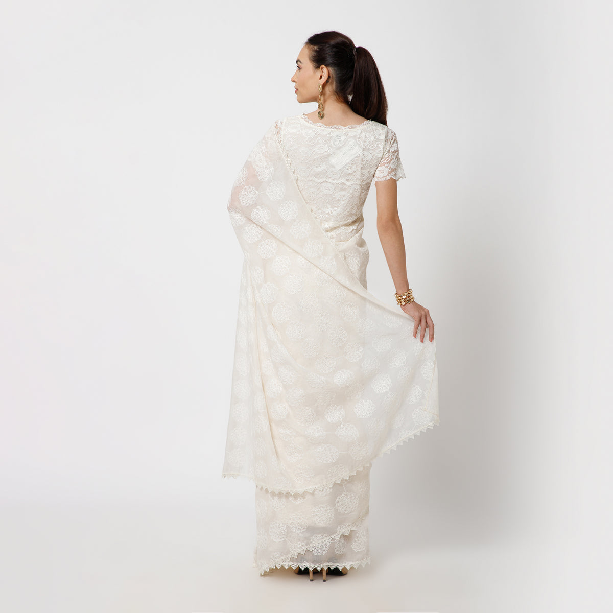 Off White Floral Embroidery Saree-5