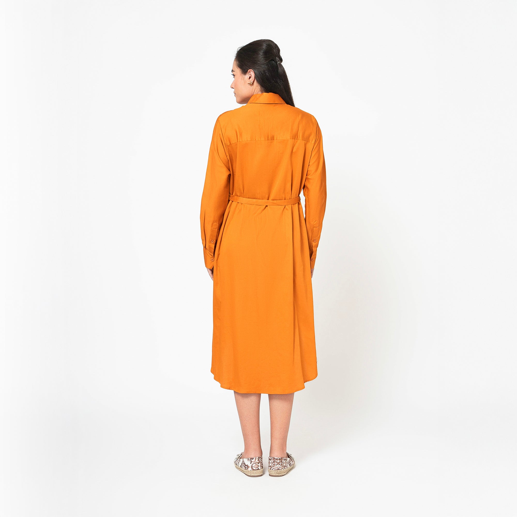 Saree Jute Beige Dengan Mutiara