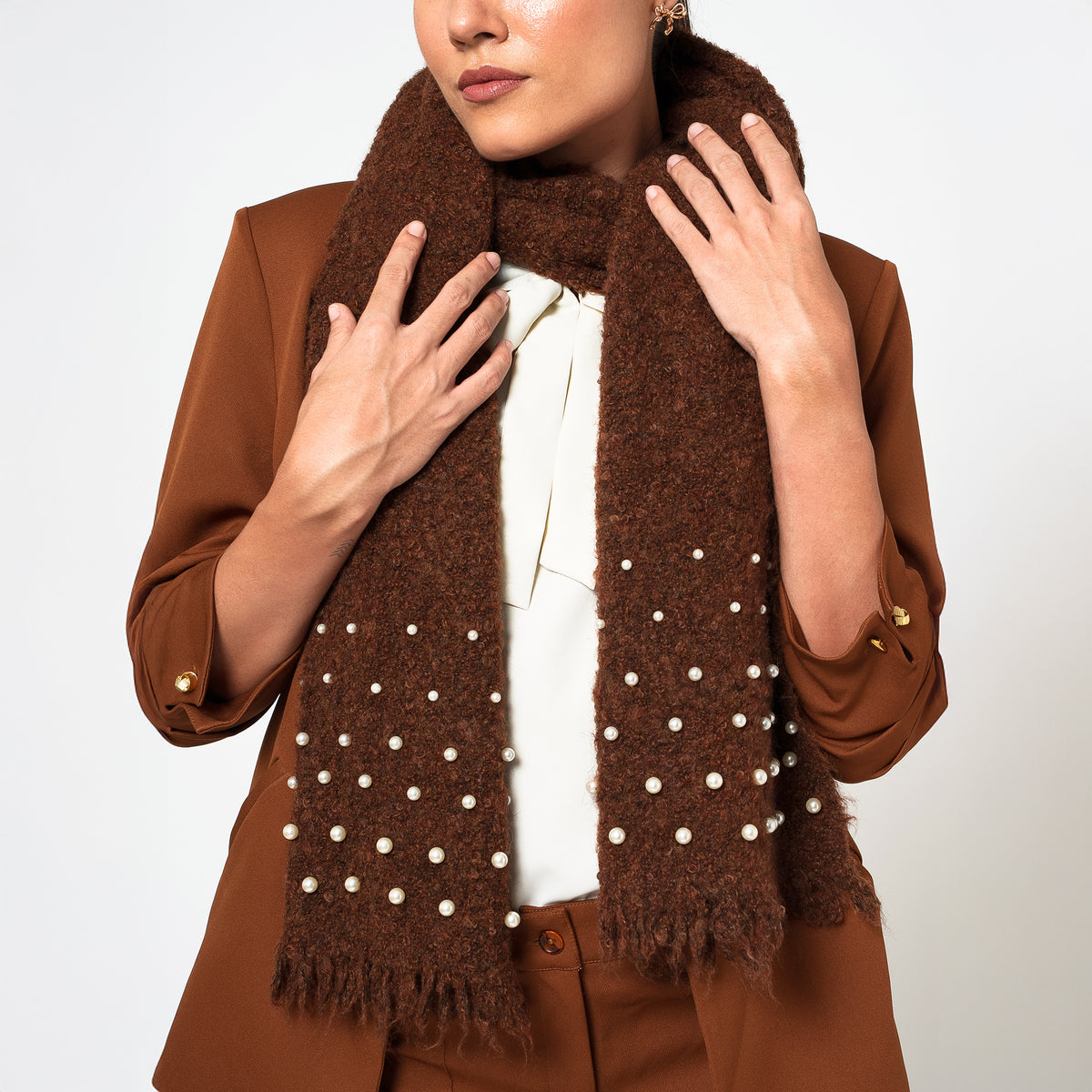 Saree Jute Beige Dengan Mutiara