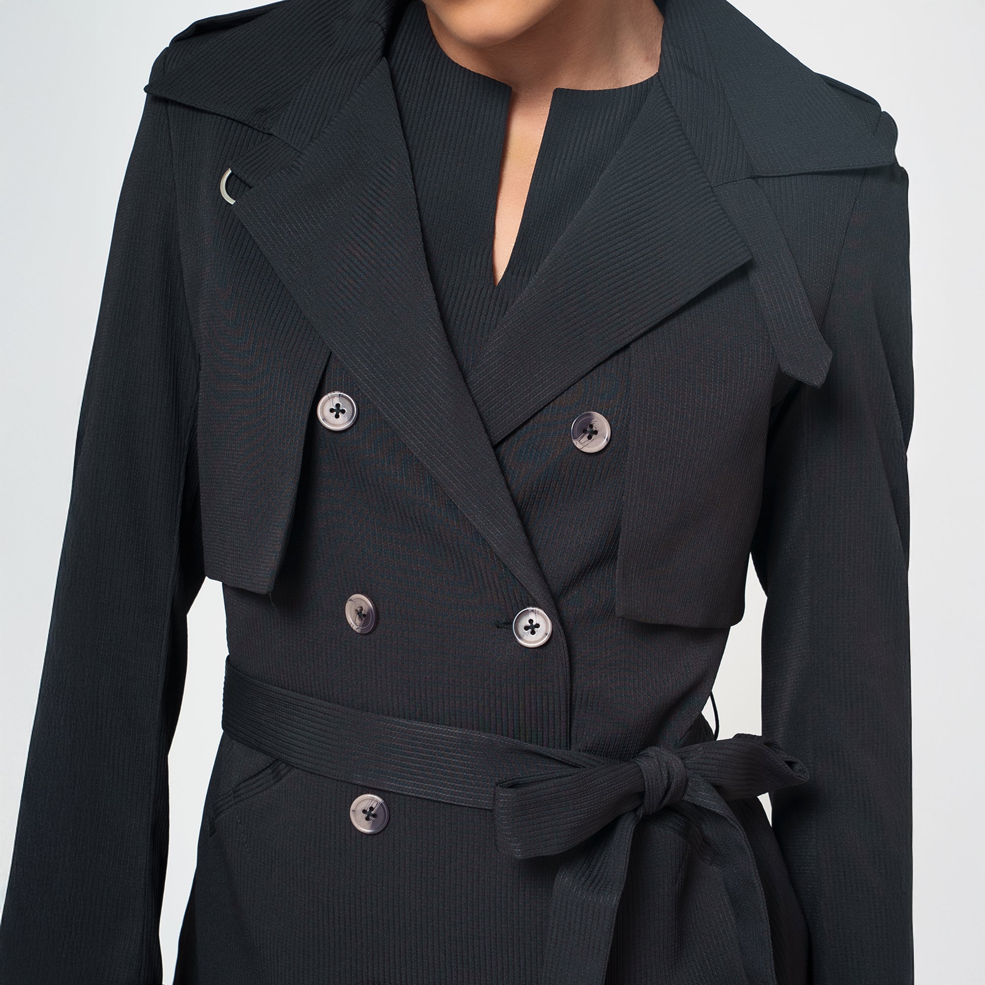 ผ้าซารีป่านสีเบจพร้อมไข่มุก