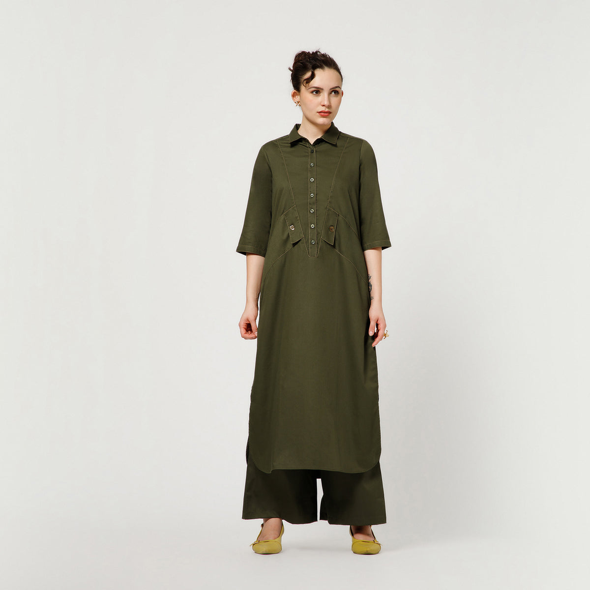 Olive Cotton Blend Kurta With Contrast Thread With Pocket