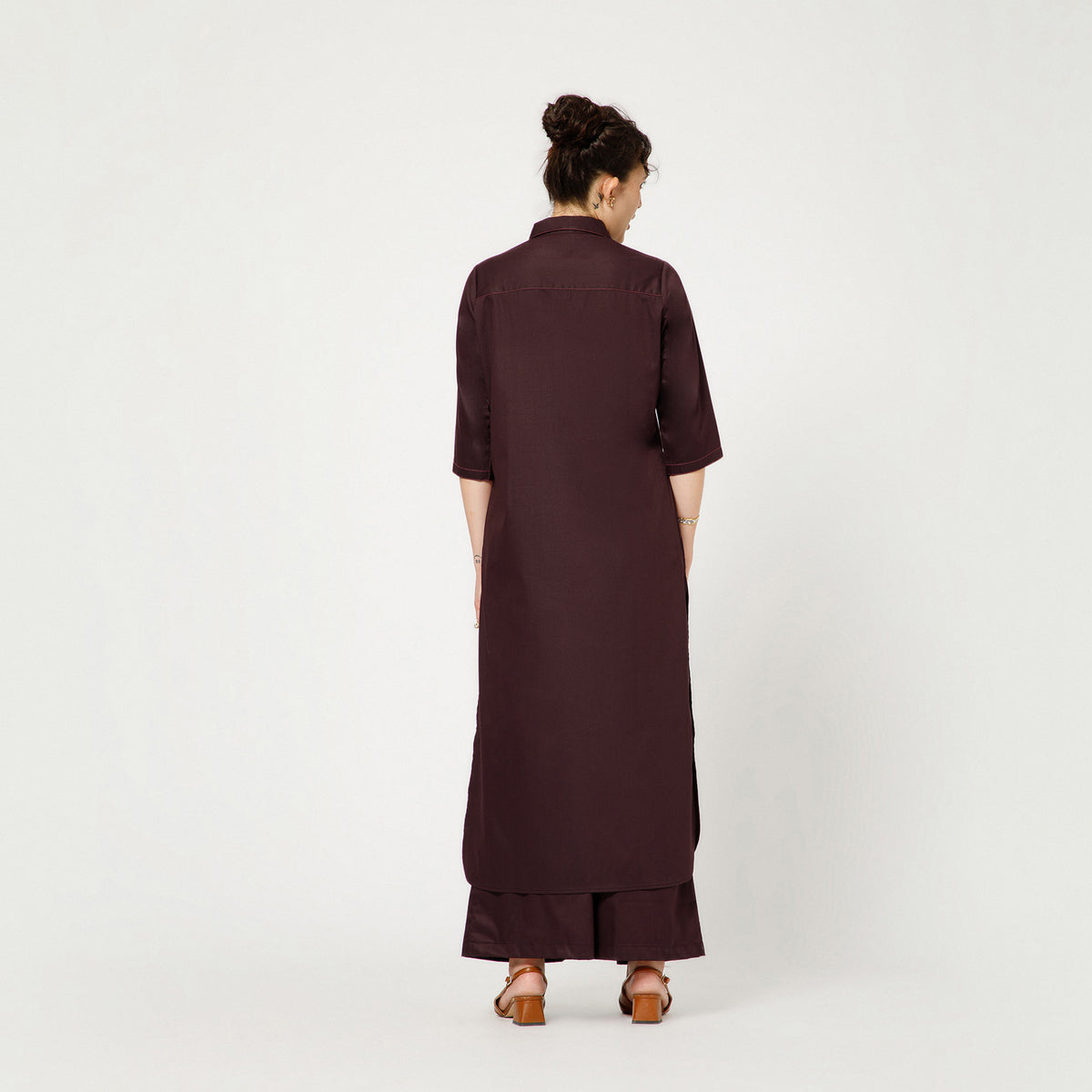Prune Cotton Blend Kurta With Contrast Thread With Pocket