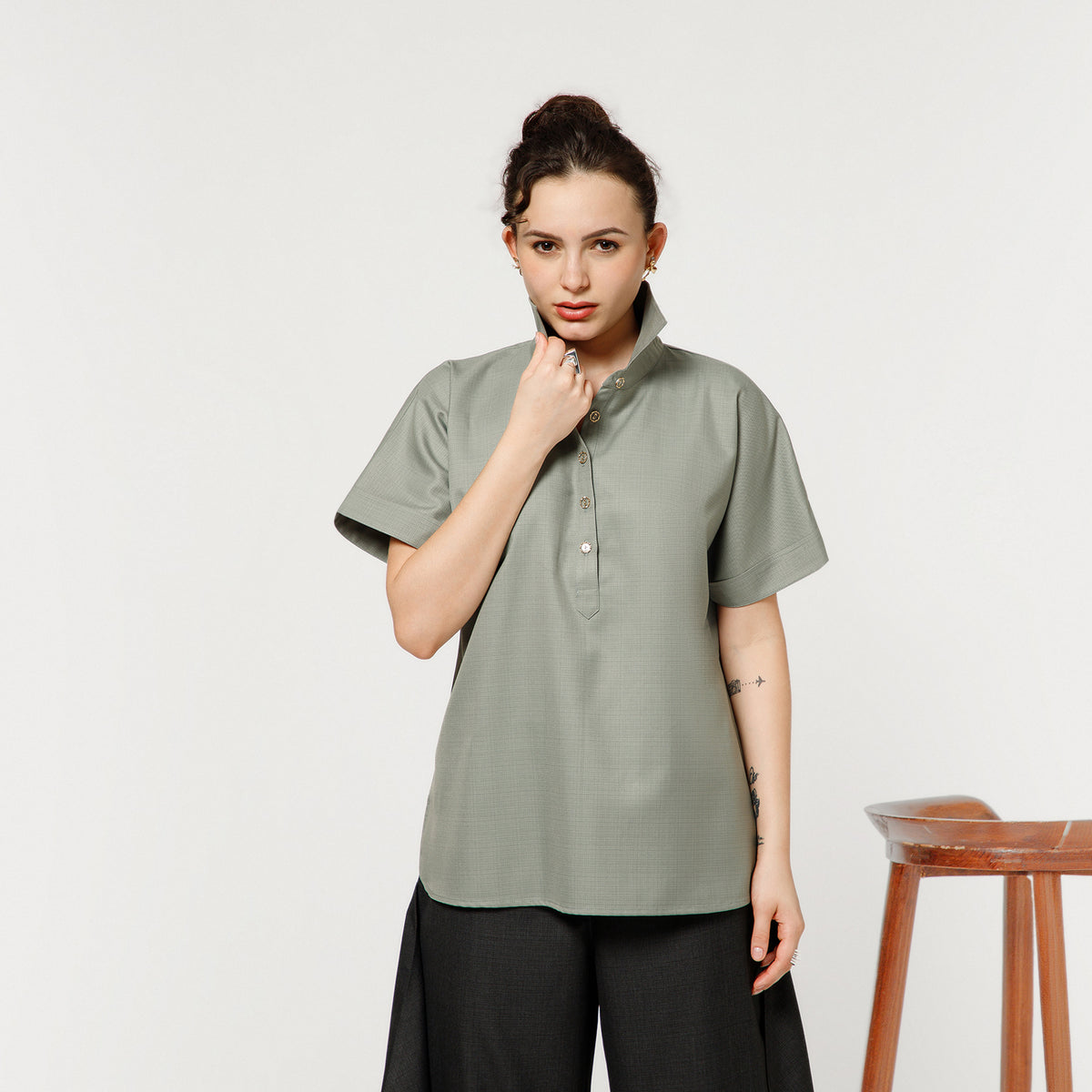Light Green Top With Short Sleeves
