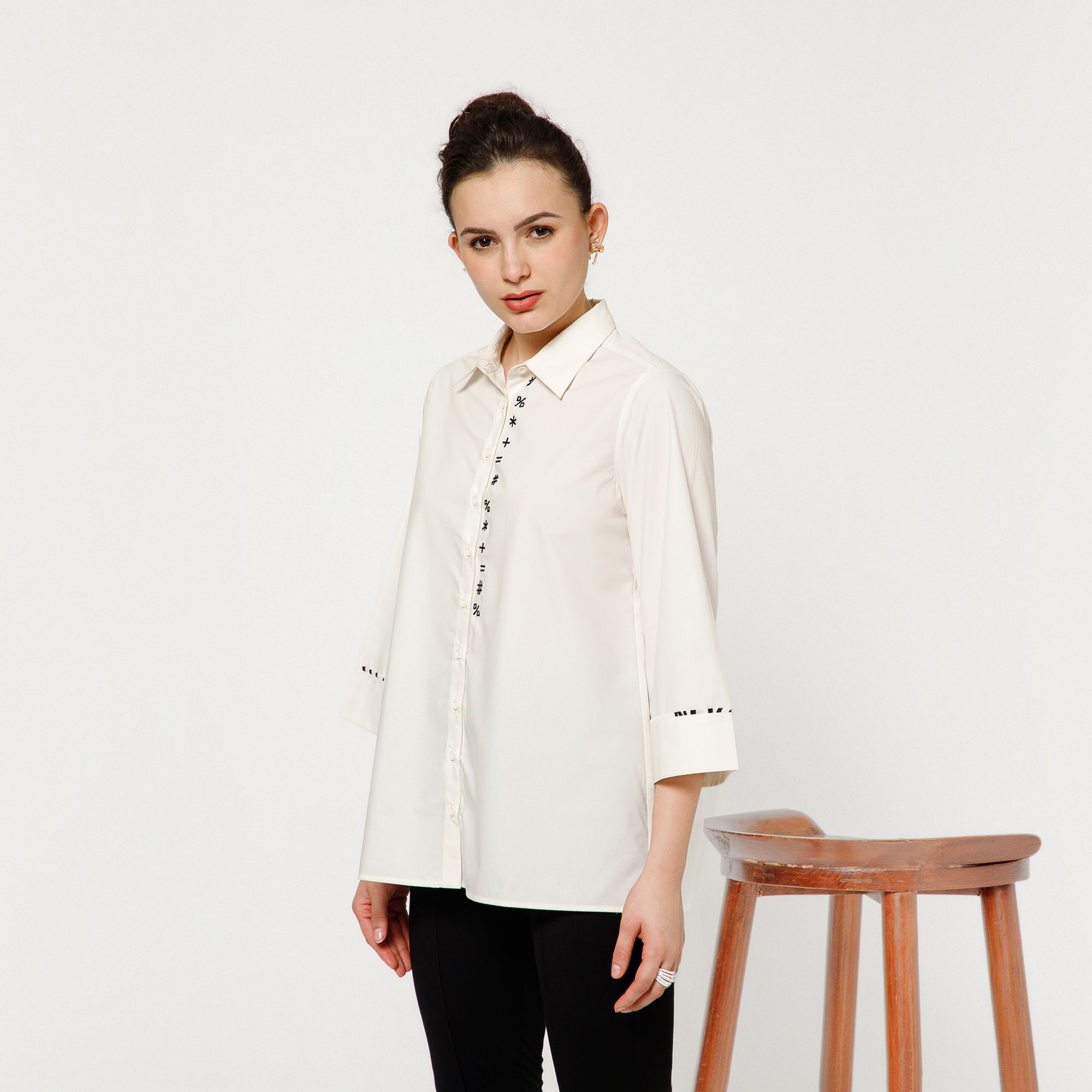 Off White Oversize Shirt With Quotation Embroidery
