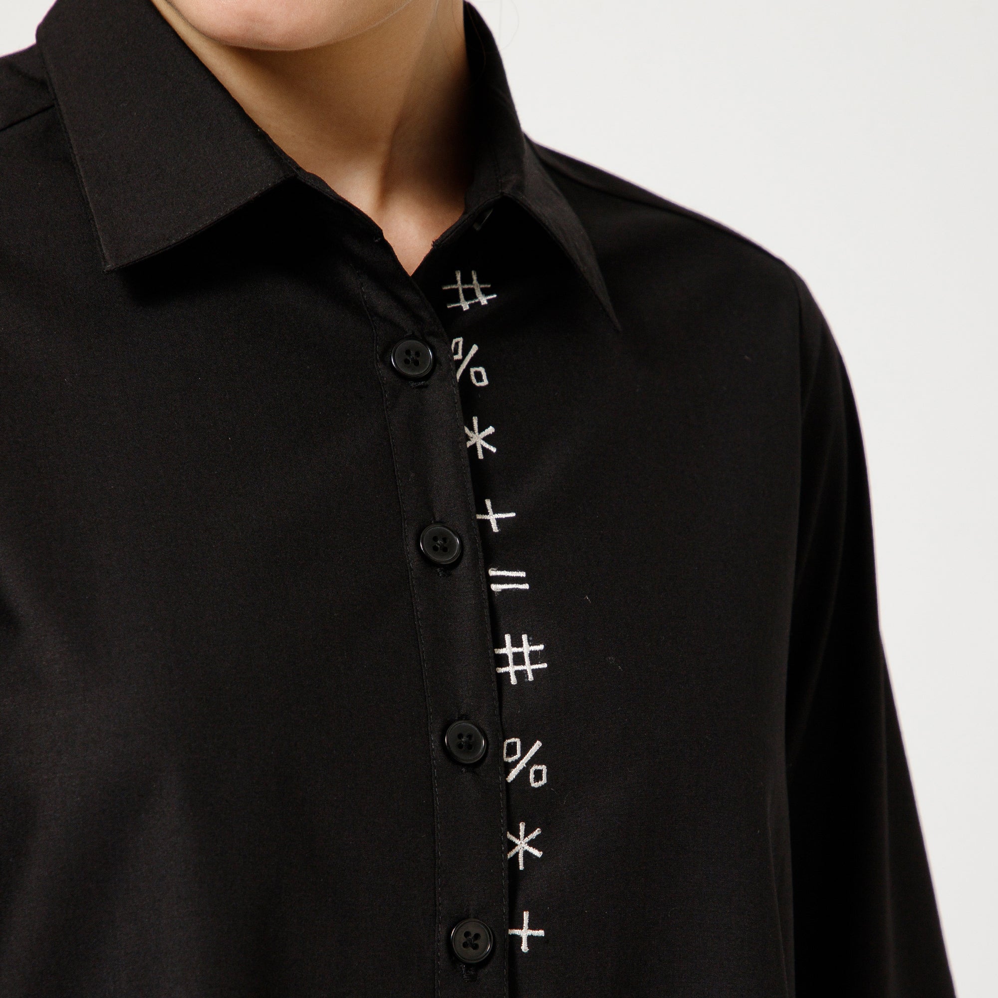 Black Oversize Shirt With Quotation Embroidery