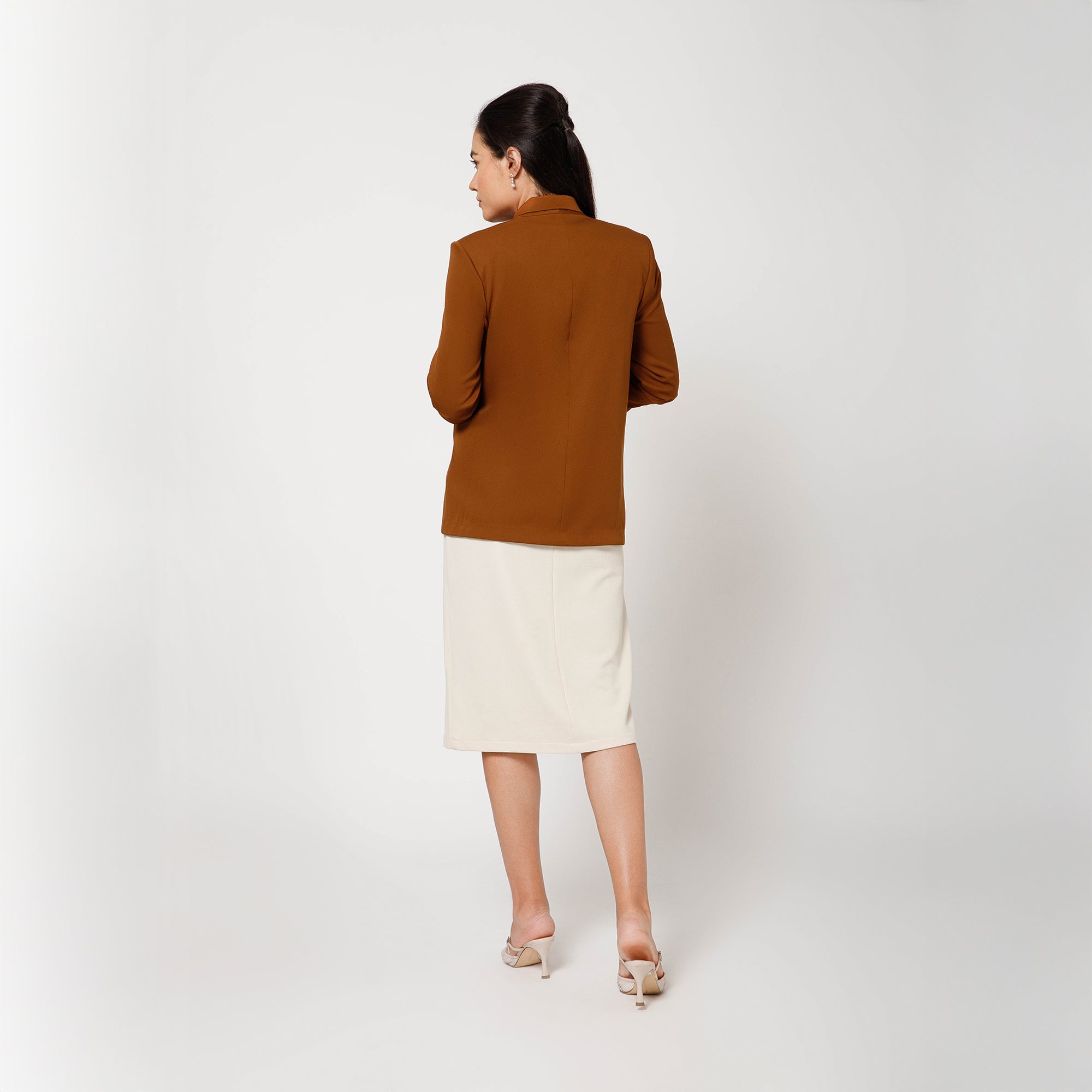 Saree Jute Beige Dengan Mutiara