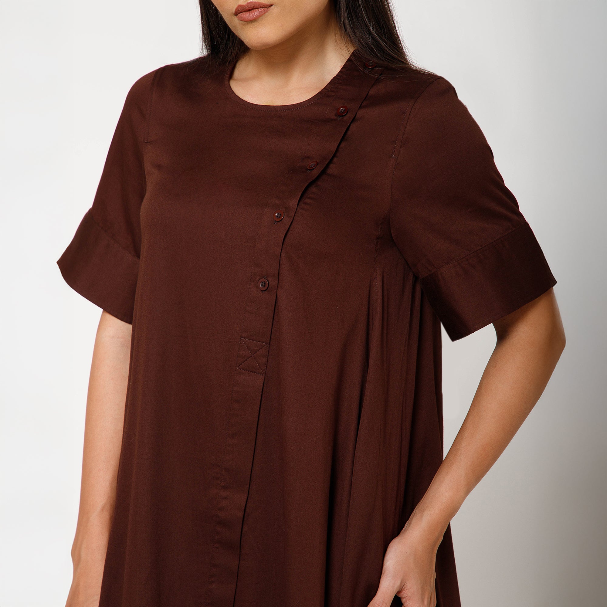 Saree Jute Beige Dengan Mutiara