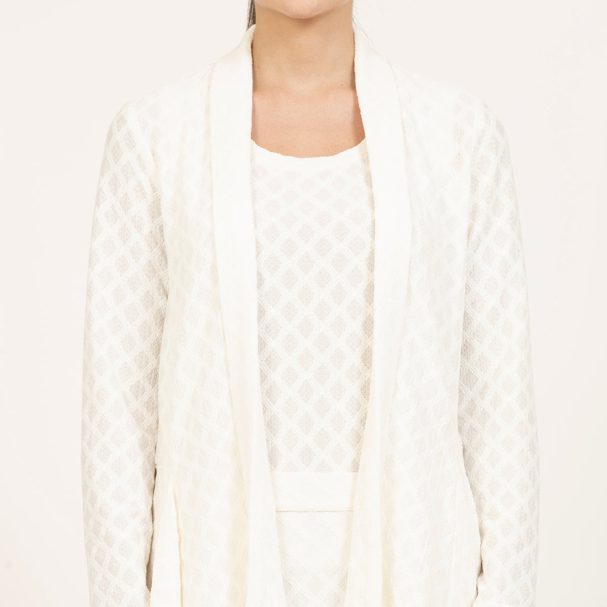 Off-White Diamond Textured Lycra Shrug-3