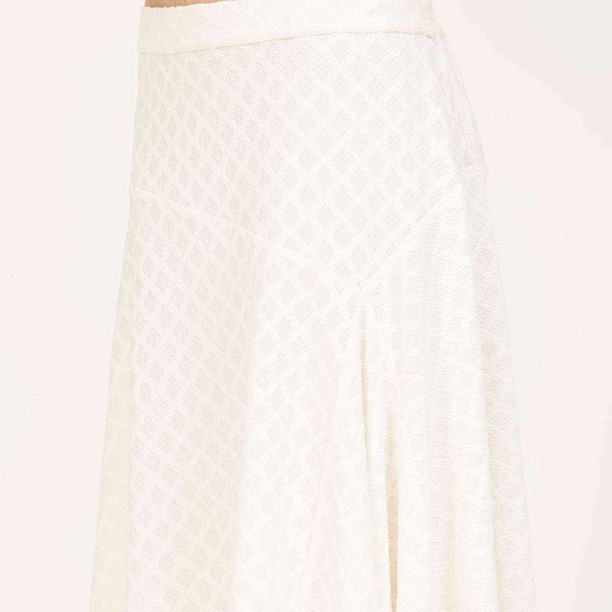 Off-White Diamond Textured Skirt, formal skirts, fashion skirts, textured skirts, Classic Skirt Styles for the Office, Comfort and Style in Every Stitch, The Perfect Workwear Skirt Collection