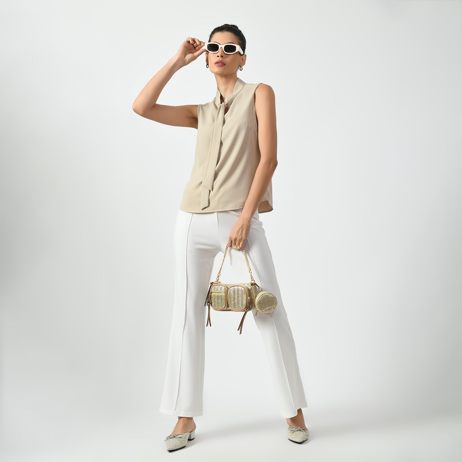 Light Beige Sleeveless Top With Knot