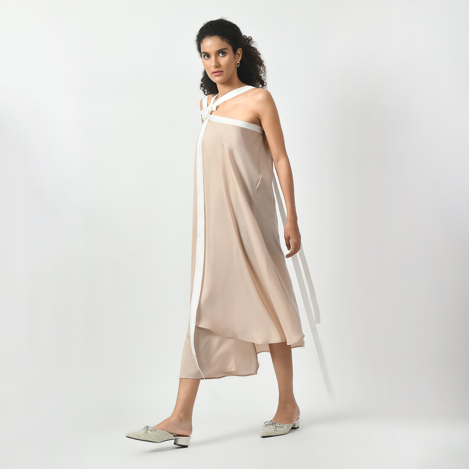 Off white Asymmetrical Dress With Ribbed Ribbon