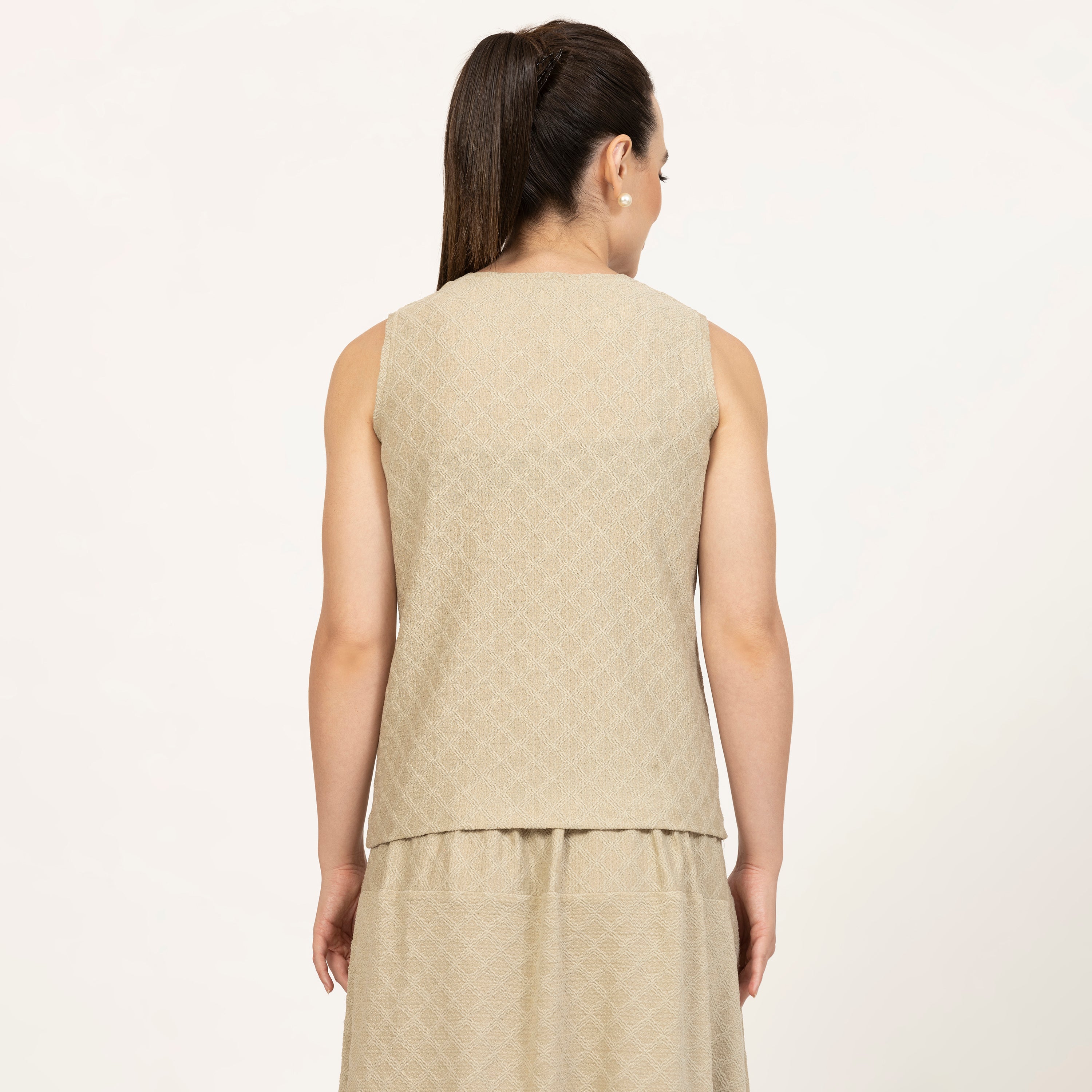 Beige Diamond Textured Without Sleeves Top