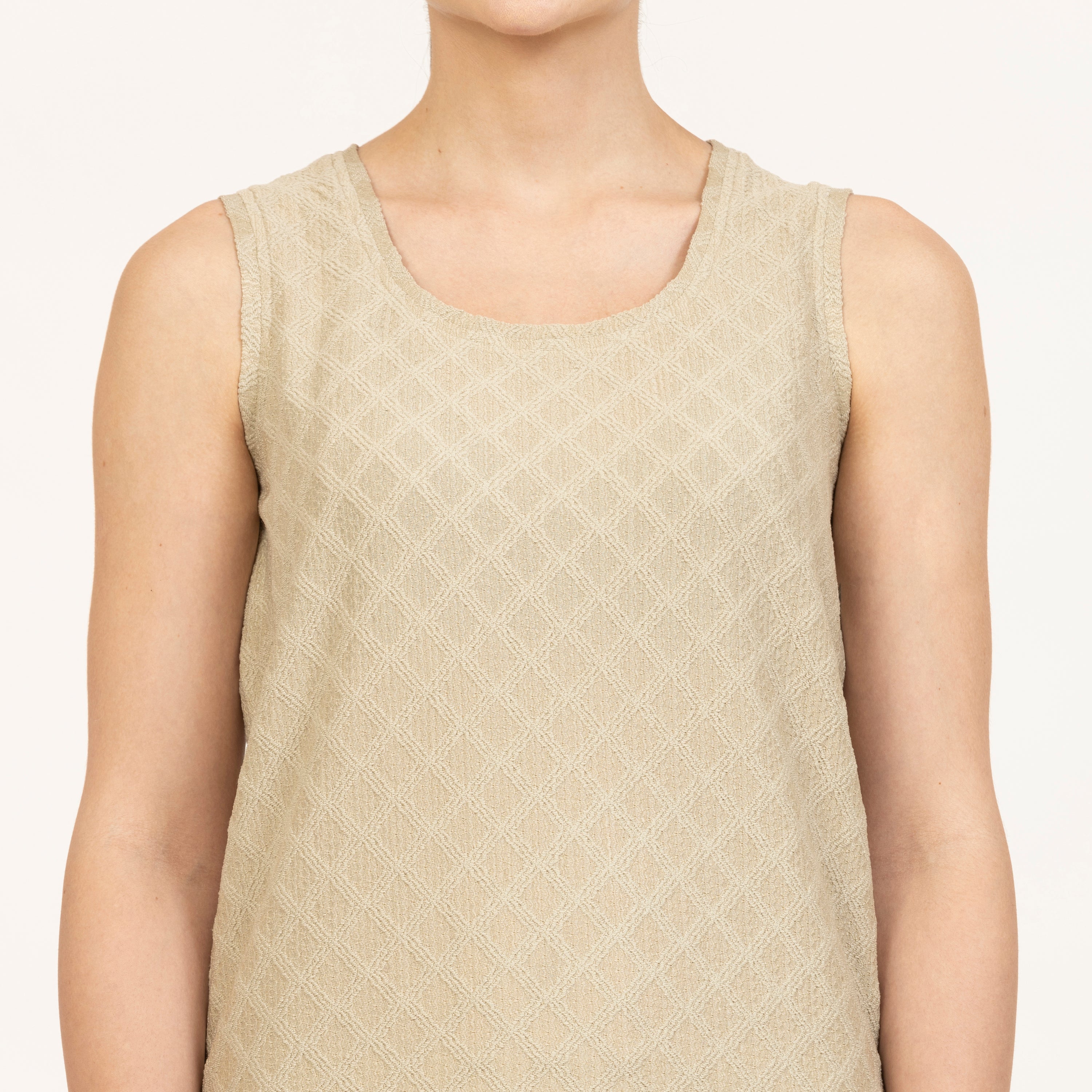 Beige Diamond Textured Without Sleeves Top