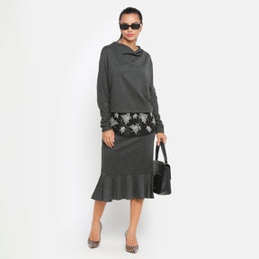 Dark Grey knit skirt with frill