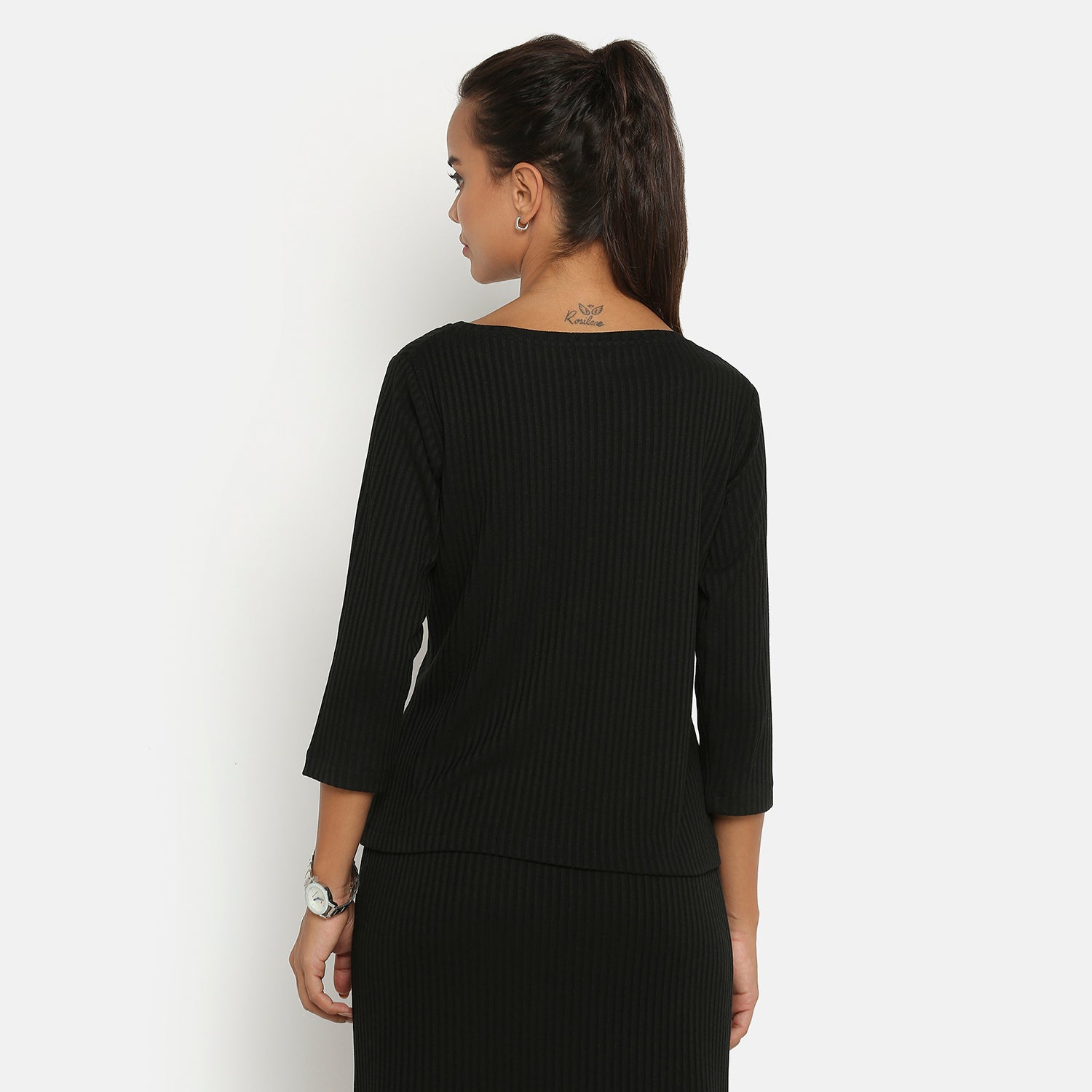 Black Ribbed Top With Sleeves