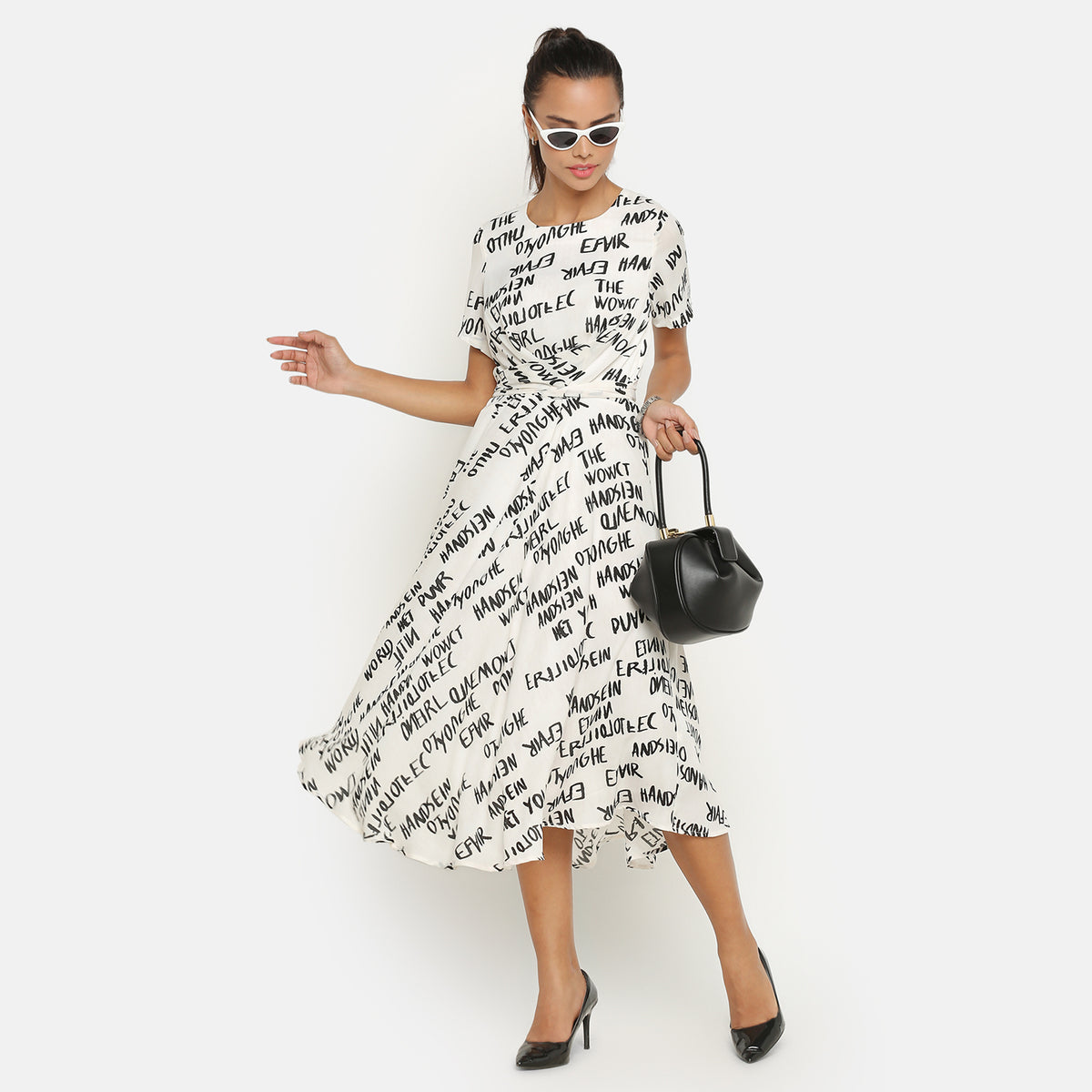 Black & White Printed  Dress With Front Tie Knot