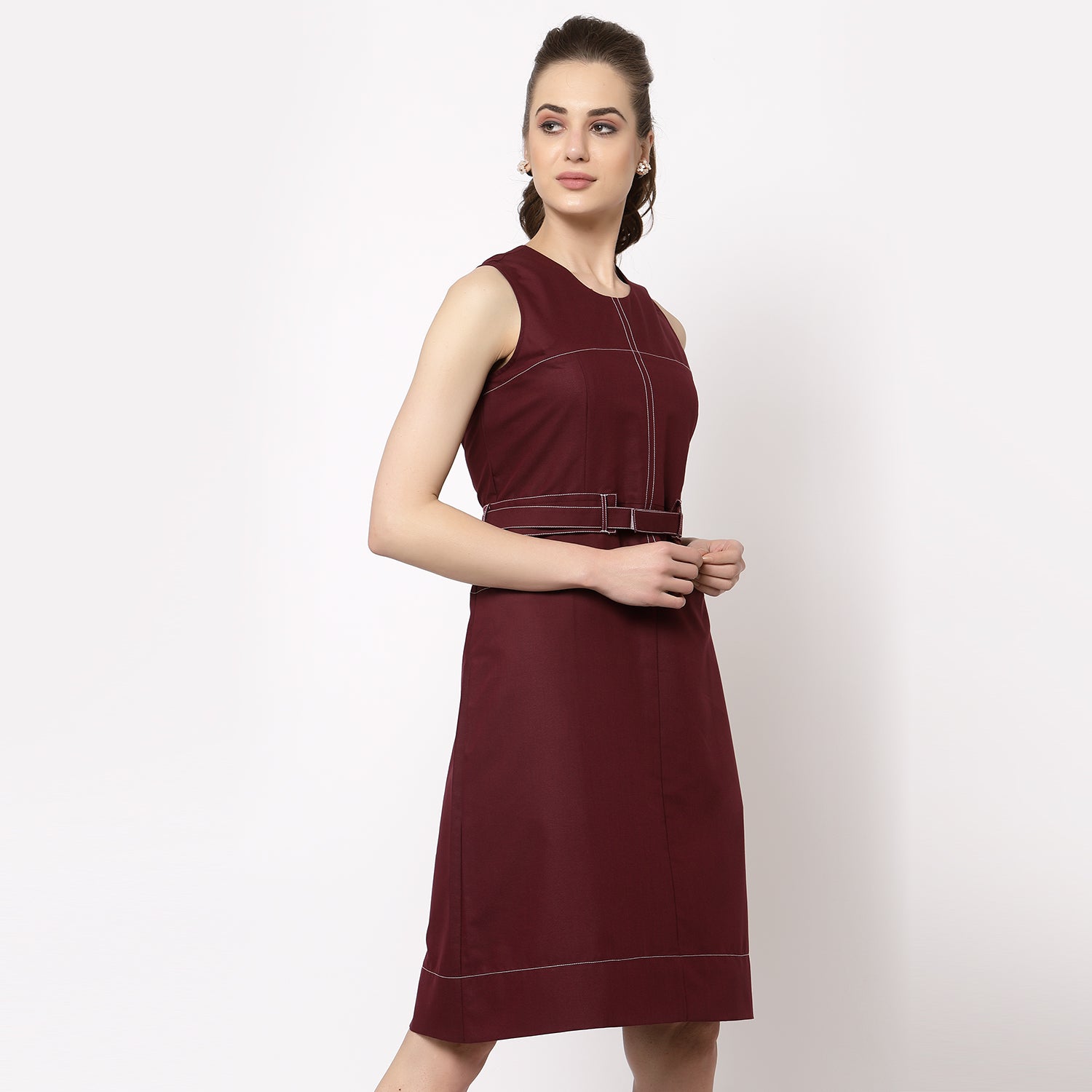 Maroon Sleeveless Dress With Belt